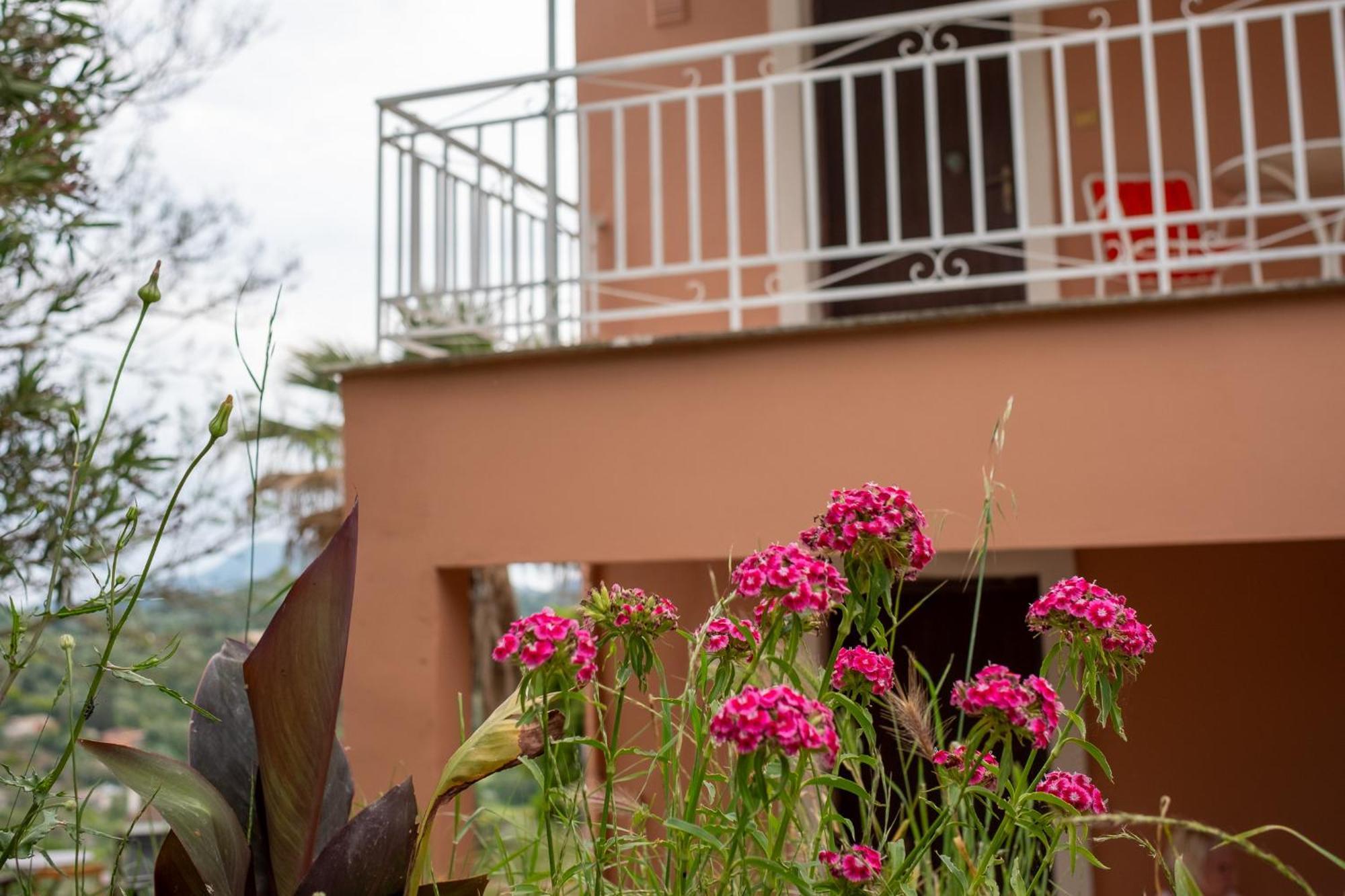 Ferienwohnung Kokkini Peach House Kokkínion Exterior foto